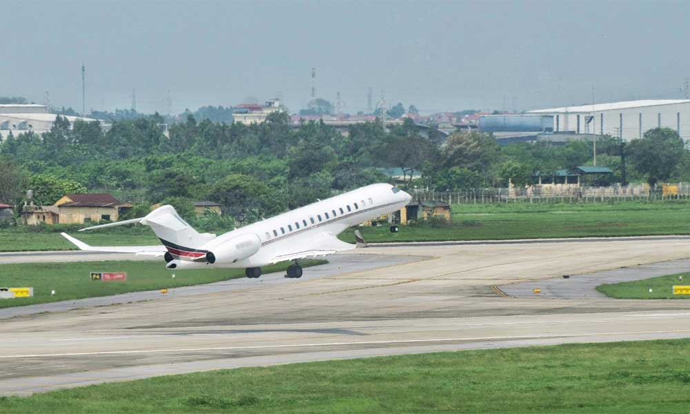3 Vietnam airports brace for direct Typhoon Matmo impacts